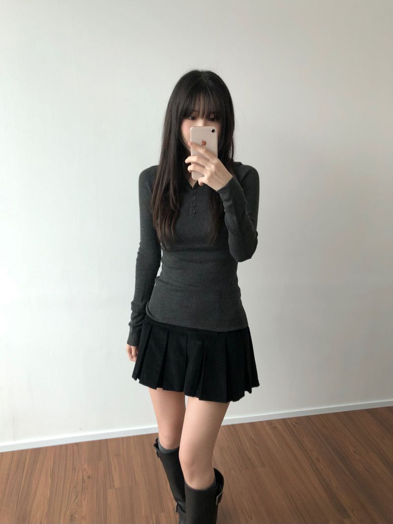 button hooded knit (2 colors)