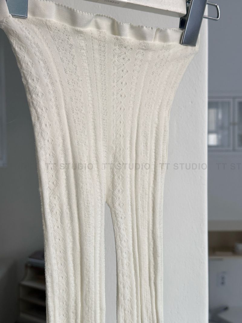 Lace tights