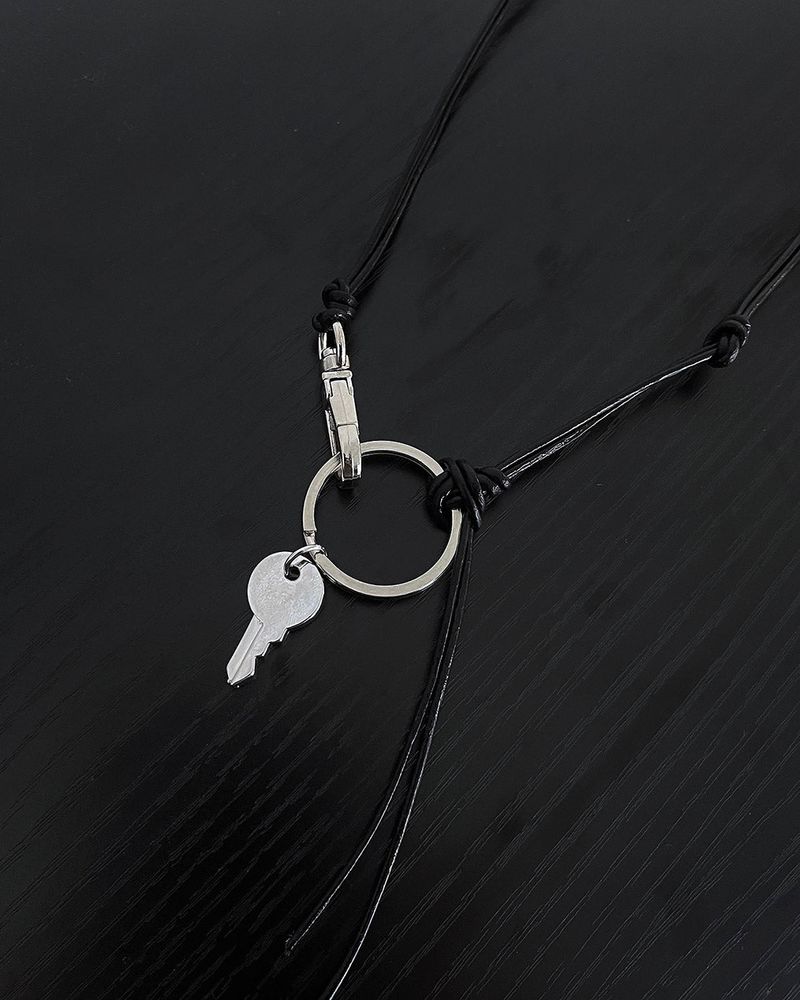 [Unisex] Leather keyring necklace