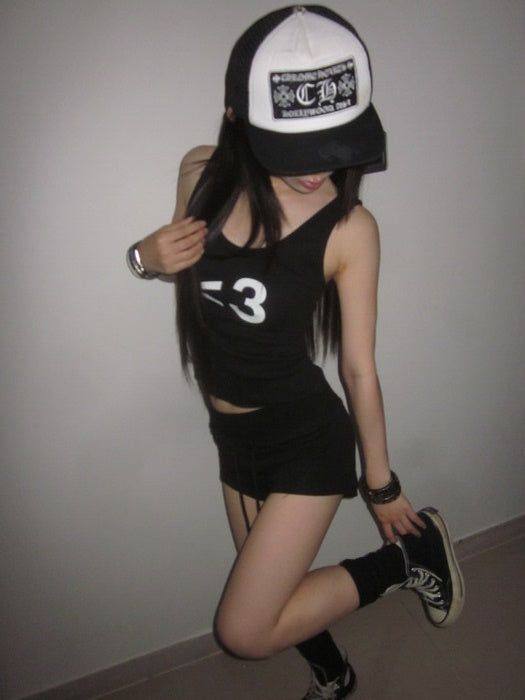 <3 Cap Top
