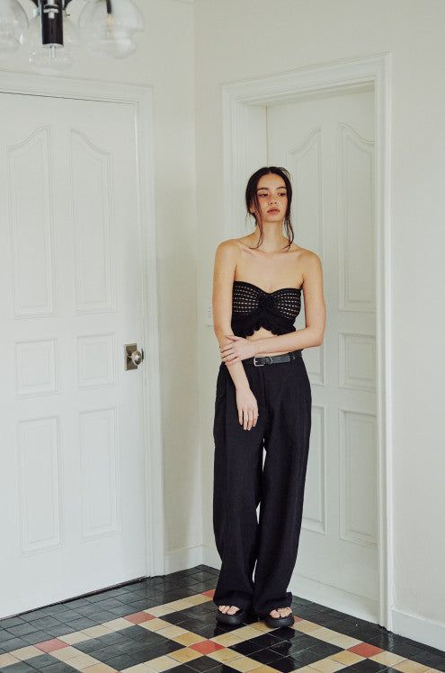 Flower Ruffle knit Top (BLACK)