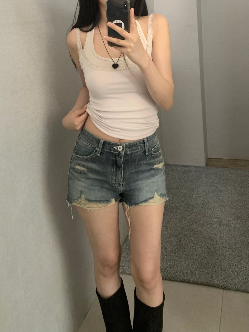 Helia Distressed Shorts