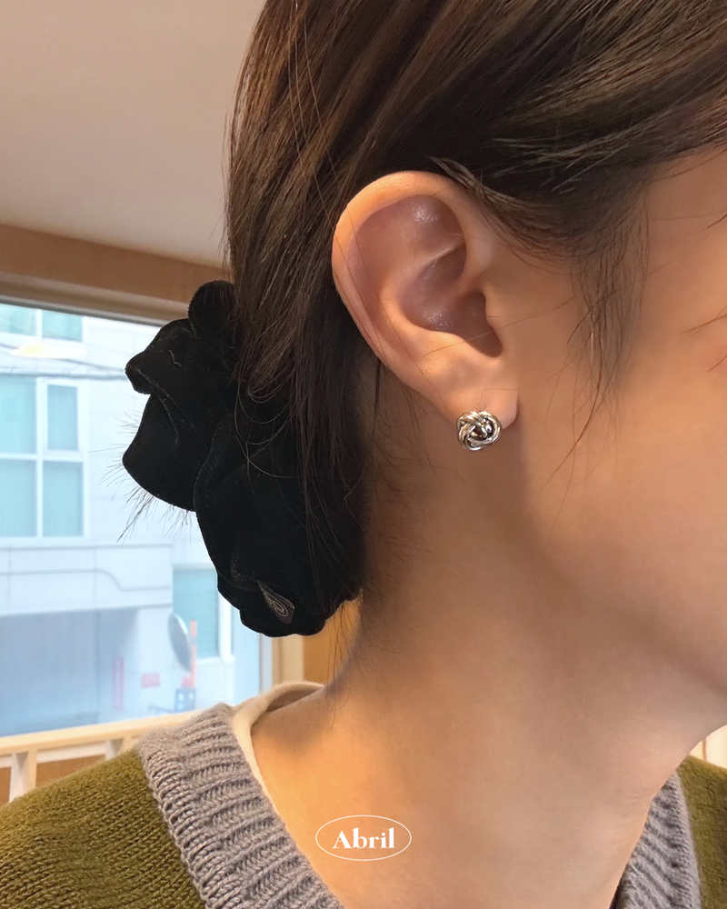 Mini Danish Earrings (2 color)