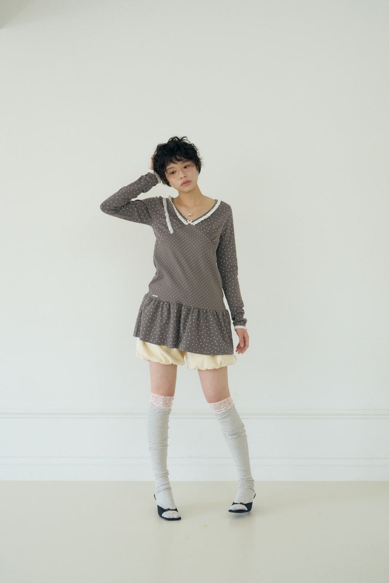 STARRY LACE SHIRRING DRESS (CHACOAL)