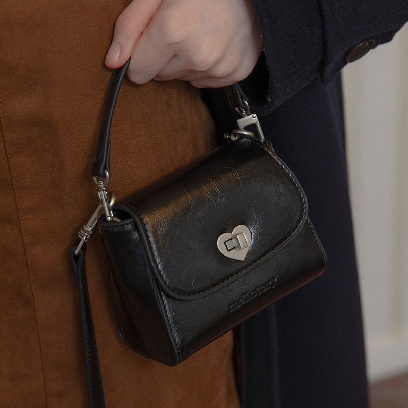 HEART LOCK MINI BAG (BLACK)
