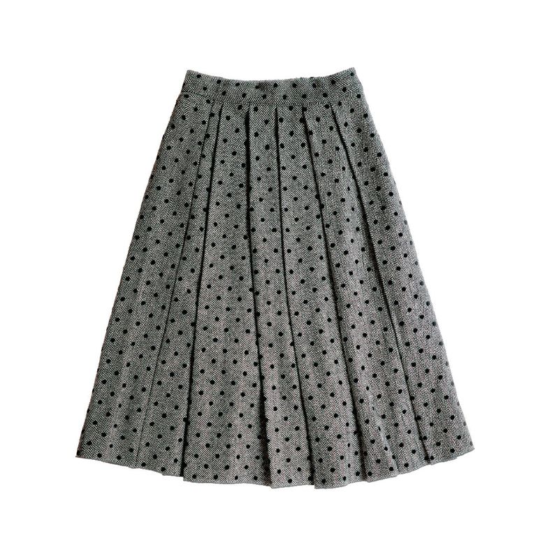Wool Dot Herringbone Pleated Skirt (black)
