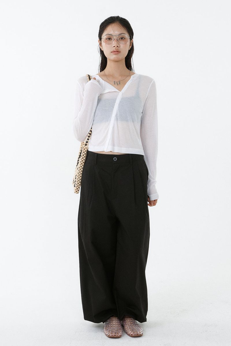 Loventina（ラヴェンティナ）の「TWO-TUCK JOGGER PANTS_BLACK（Pants）」