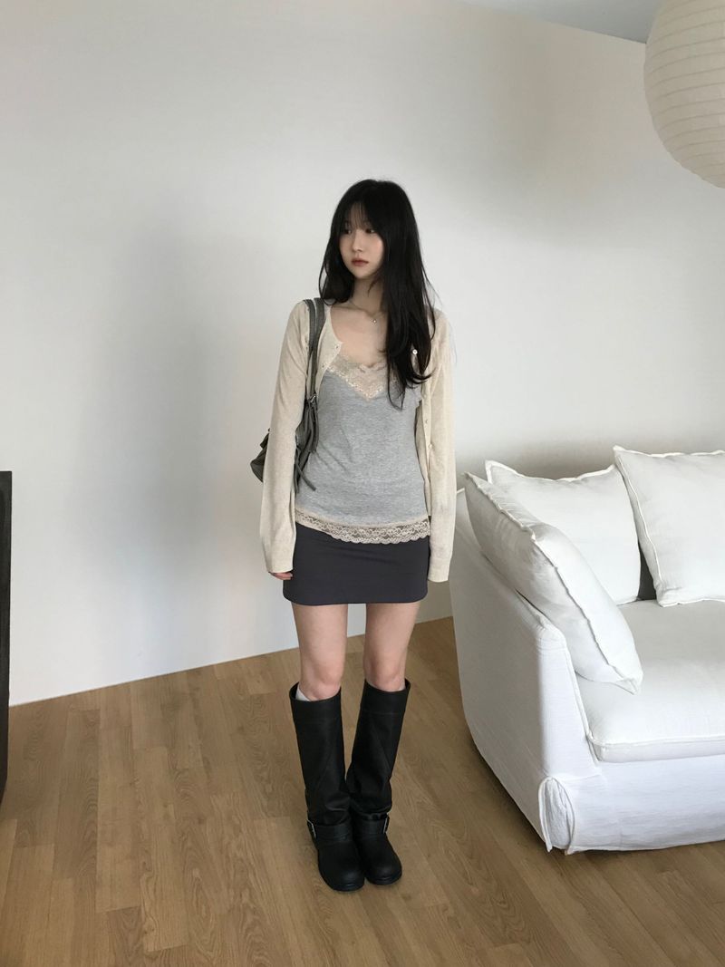 Cindy Lace Sleeveless (one color)