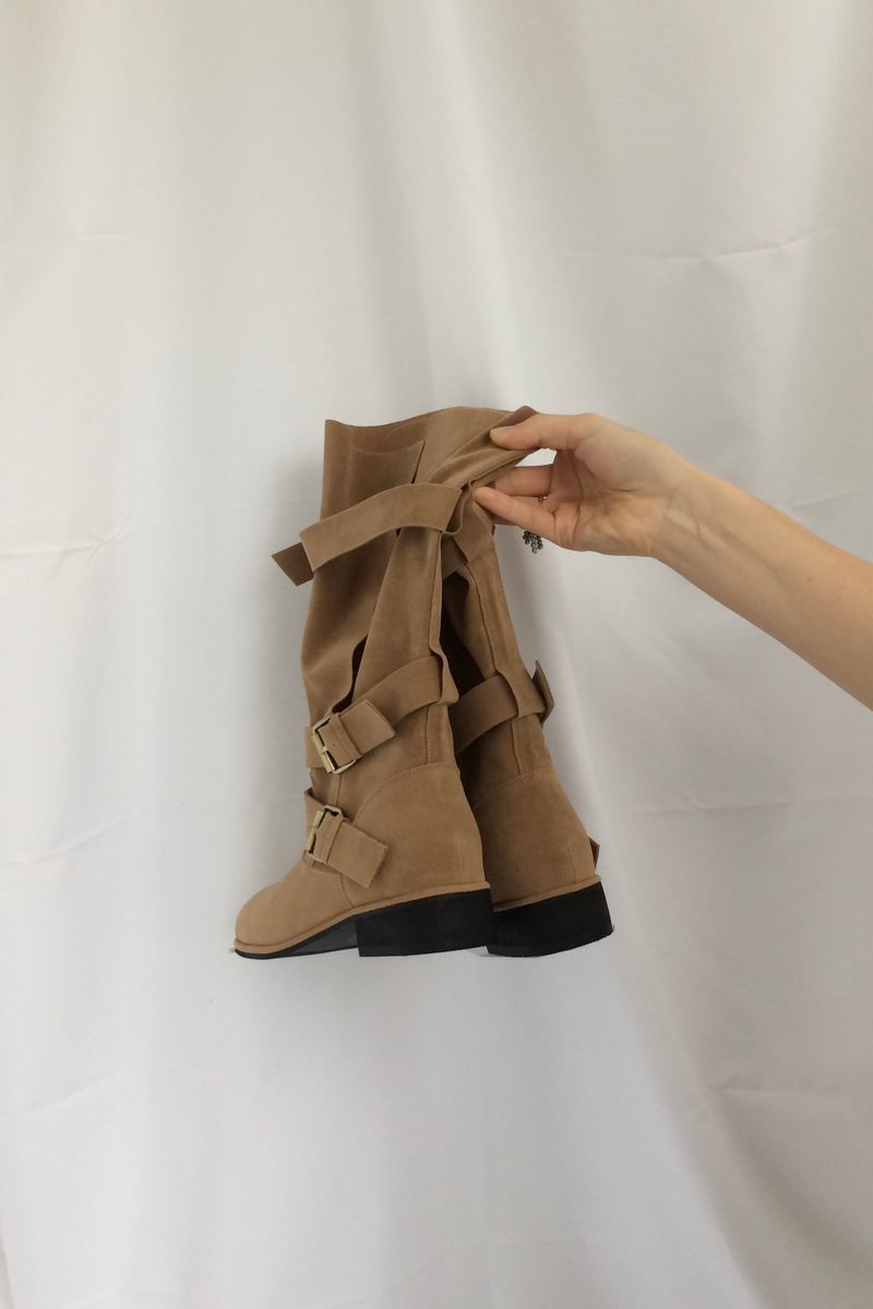 Loose Fit Buckle Boots