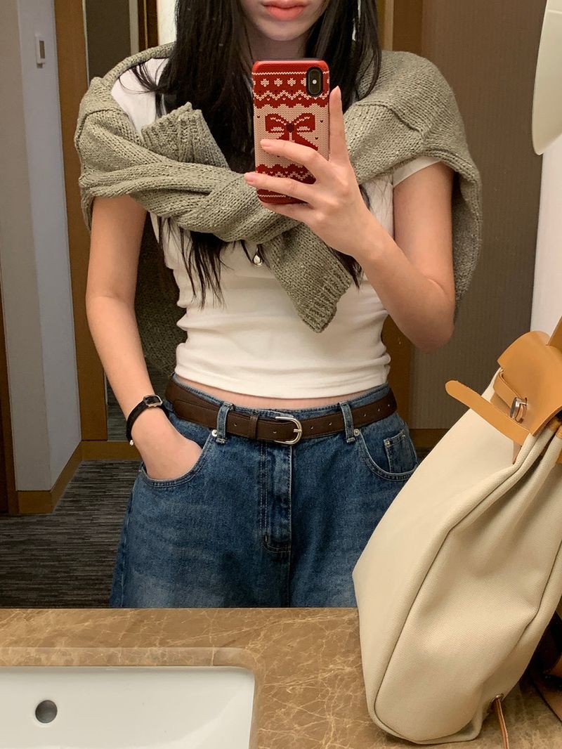 [MADE] Rieze Deep V Knit