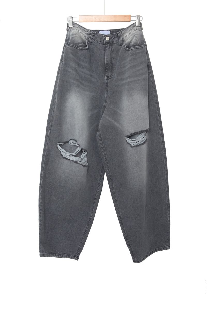 destroyed balloon denim pants