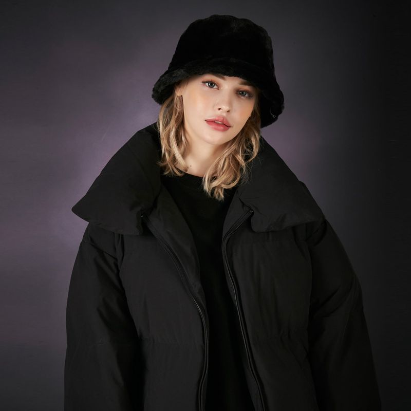 Fur logo point bucket hat BLACK