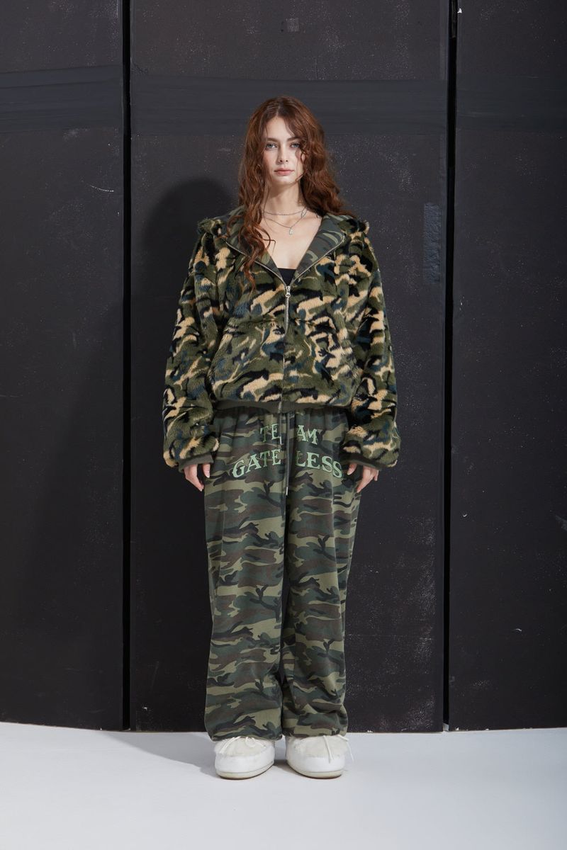 FUR ZIP-UP -CAMO