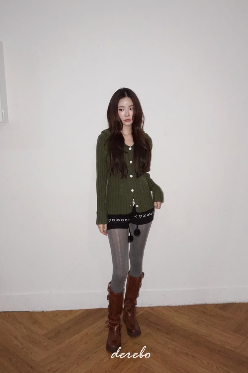 Graphic Knit Shorts