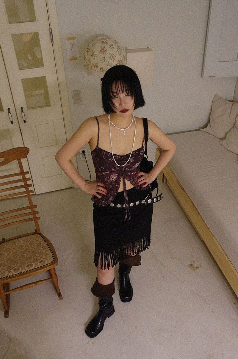 SUEDE FRINGE SKIRT IN BLACK