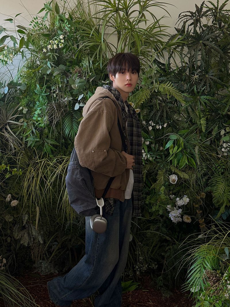 ASCLO(エジュクロ)の「ASCLO Pigment Washing Patch Hood Zip Up (3color)(Tops)」