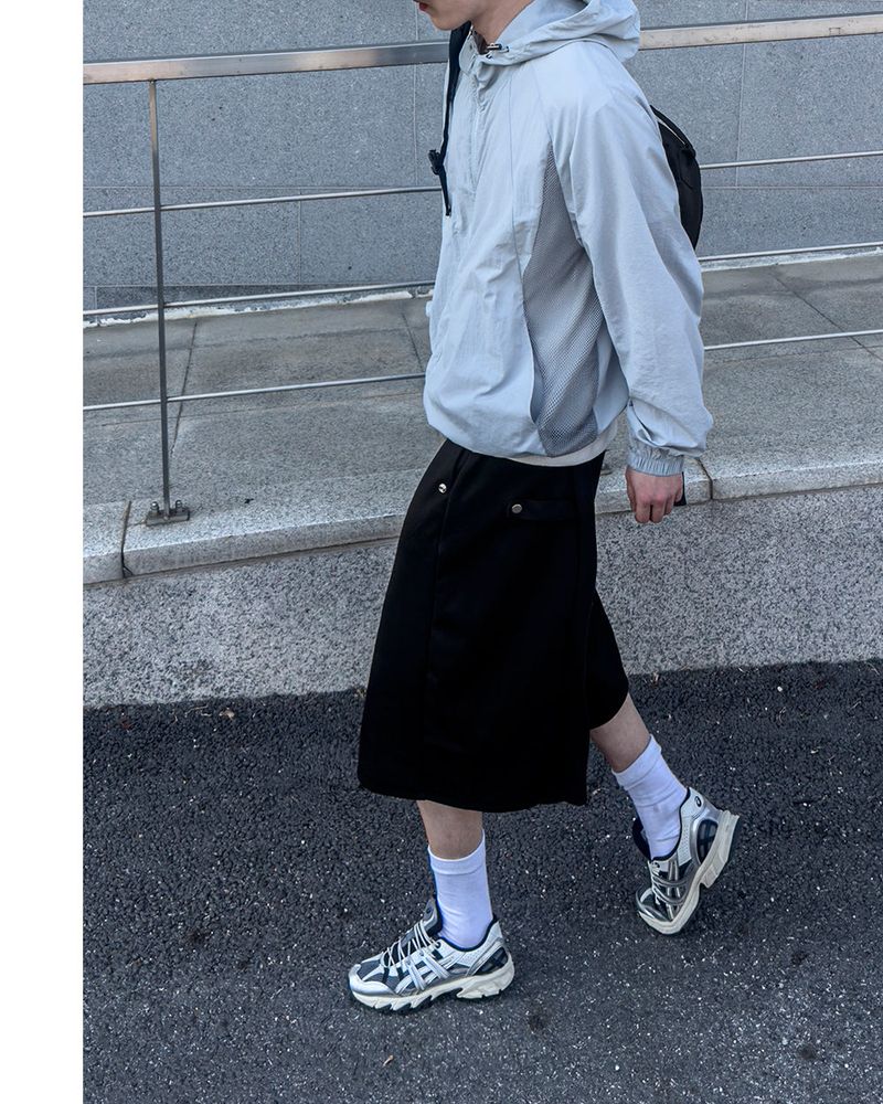 Insert Mesh Hood Windbreaker