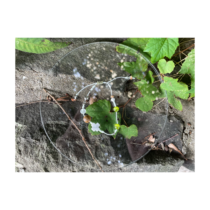Grass gemstone bracelet