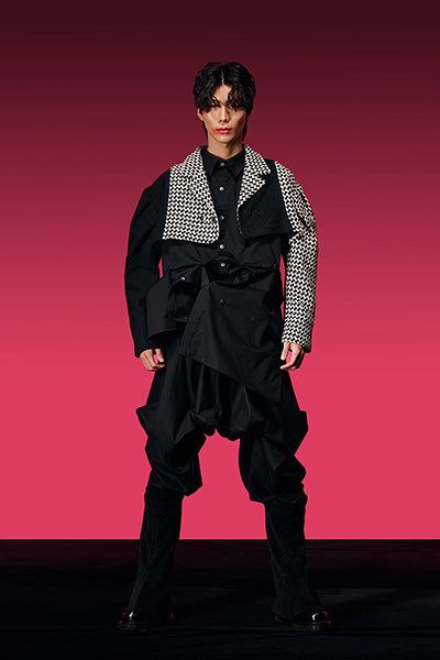 Reculer（ルキュレ）の「Three-Tuck Sleeve Checkered Coloring Cropped Jacket (Black)（Jackets/Outerwear）」