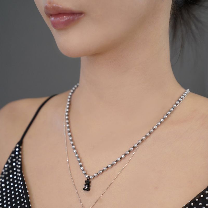 Petit Bear Grey Pearl Hematite Necklace_Black