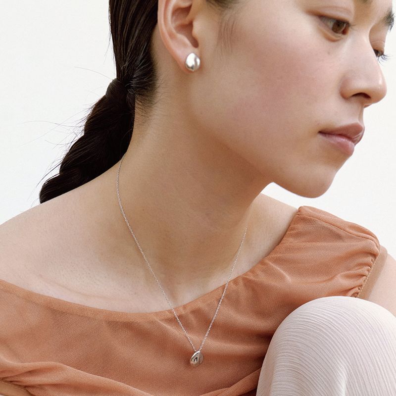 Hollow Pearl Earrings