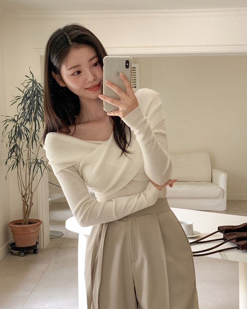 Calit cross top