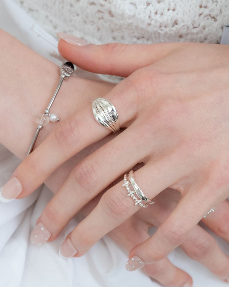 XANADU(ジェナドゥ)の「4 FOLD RINGㅣSILVER(Accessories)」