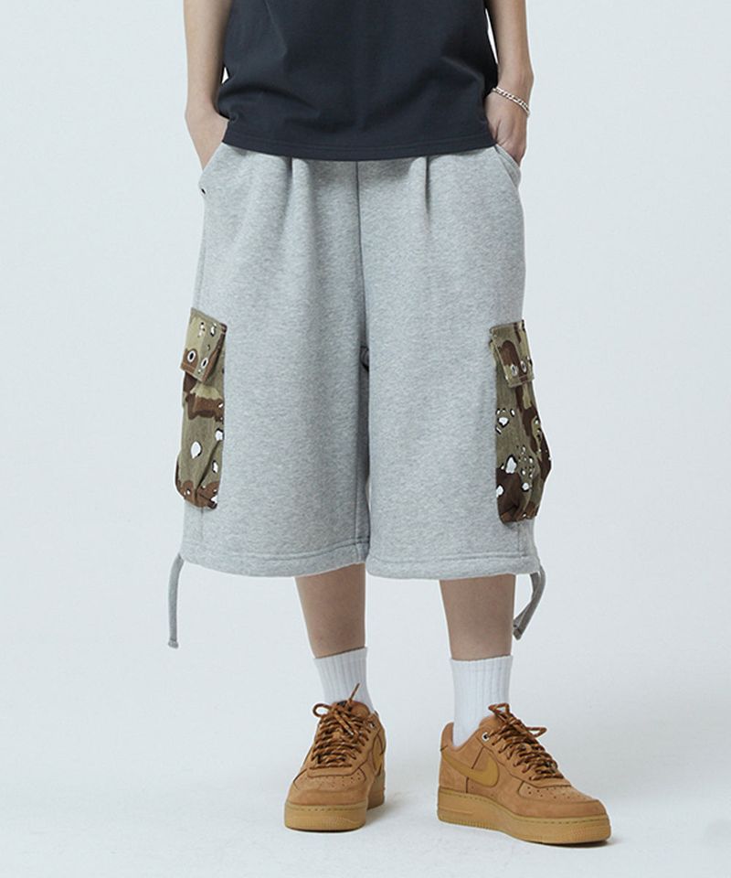 mahagrid(マハグリッド)の「BERMUDA CAMO CARGO SWEATSHORT(Pants)」