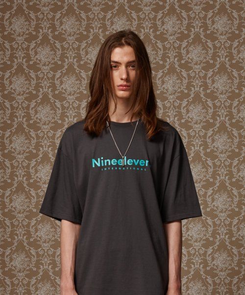 Nineeleven（ナインイレブン）の「Basic logo tee（Tops）」