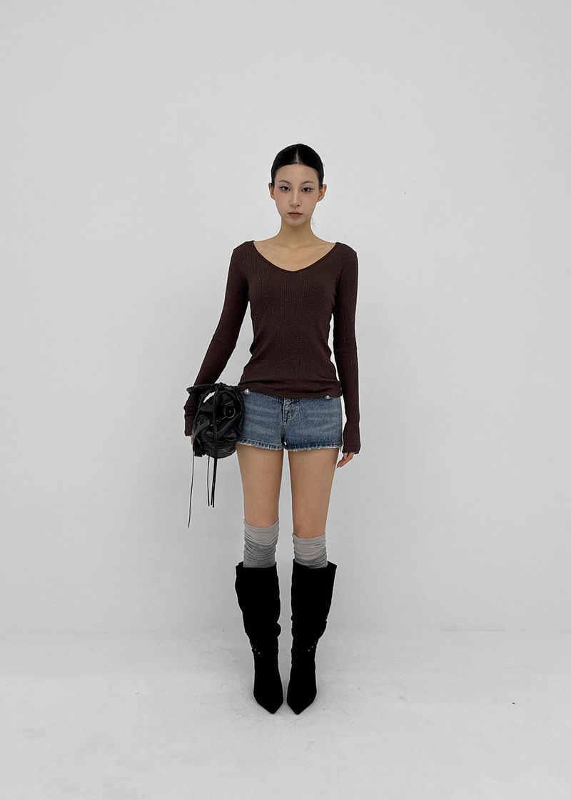 [MADE] Rulind Two-Way V-neck Long Sleeve T-shirt
