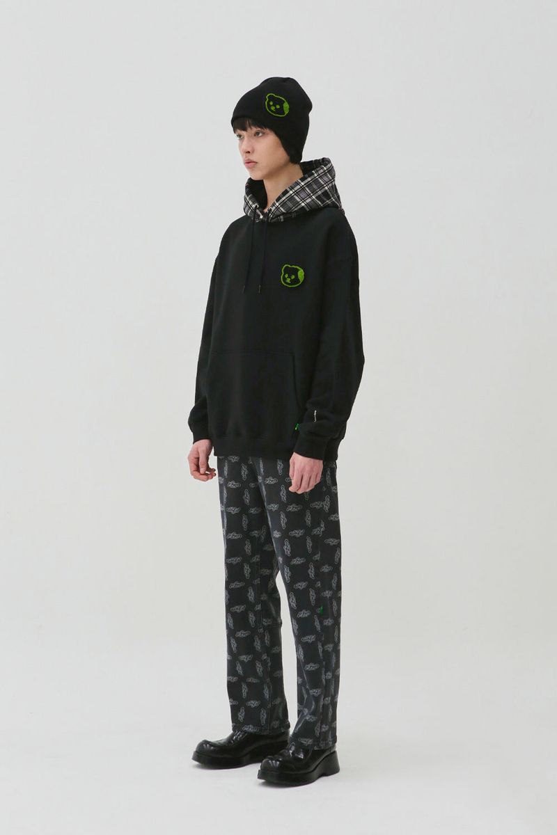 T.D BEAR Wappen Hoodie_Black