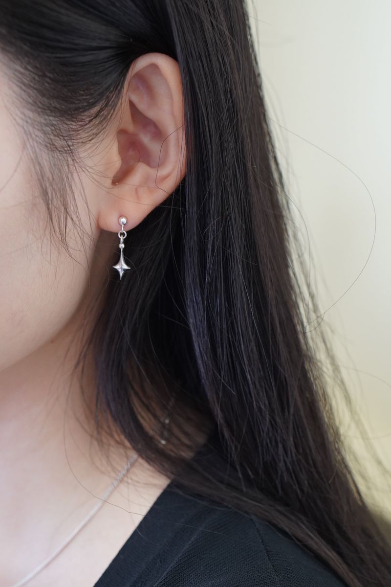 Single star Earrings - Silver