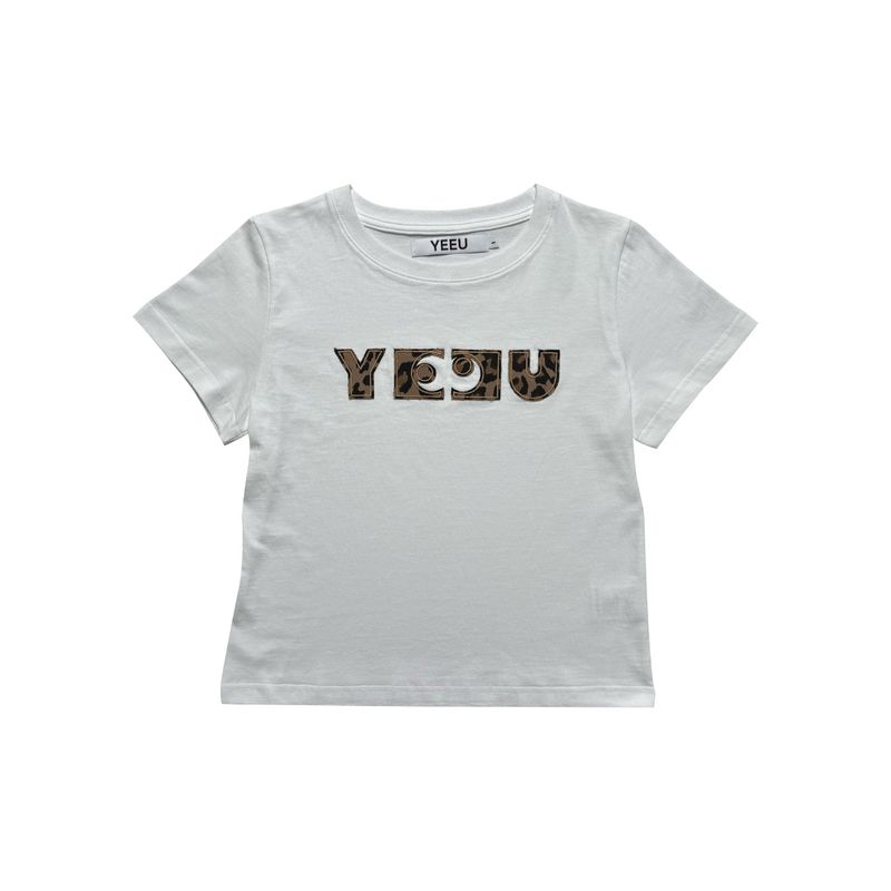 YEEU（イユ）の「W レオパードアップリケTシャツ (ホワイト)（トップス）」