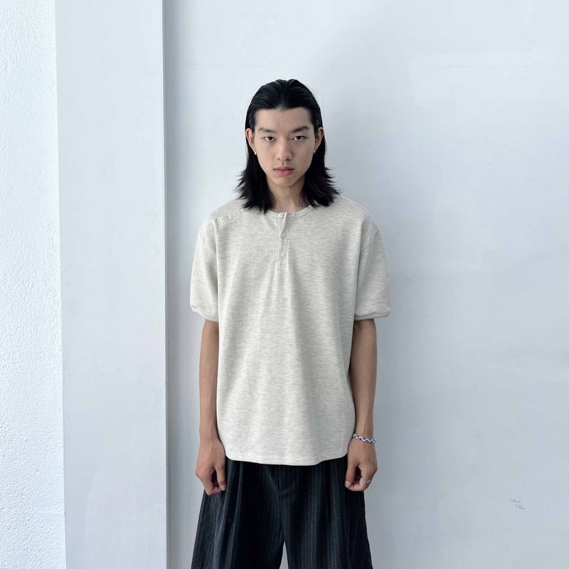 FADE MEET（フェードミート）の「Button Shoulder Henley Waffle Tee（Tops）」
