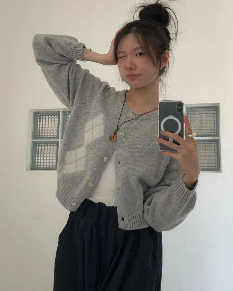 We Fell In Love In Reality（ウィ フェル イン ラブ イン リアリティ）の「Como Classy Cardigan - 3 colours（Tops）」