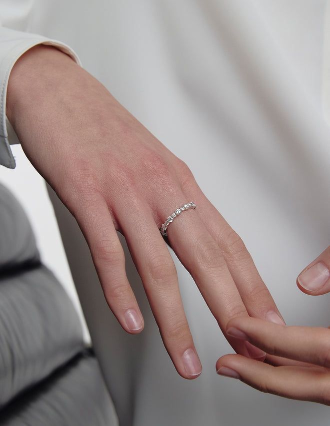 26SS★ Essence Silver (W) Linea Moissanite Ring