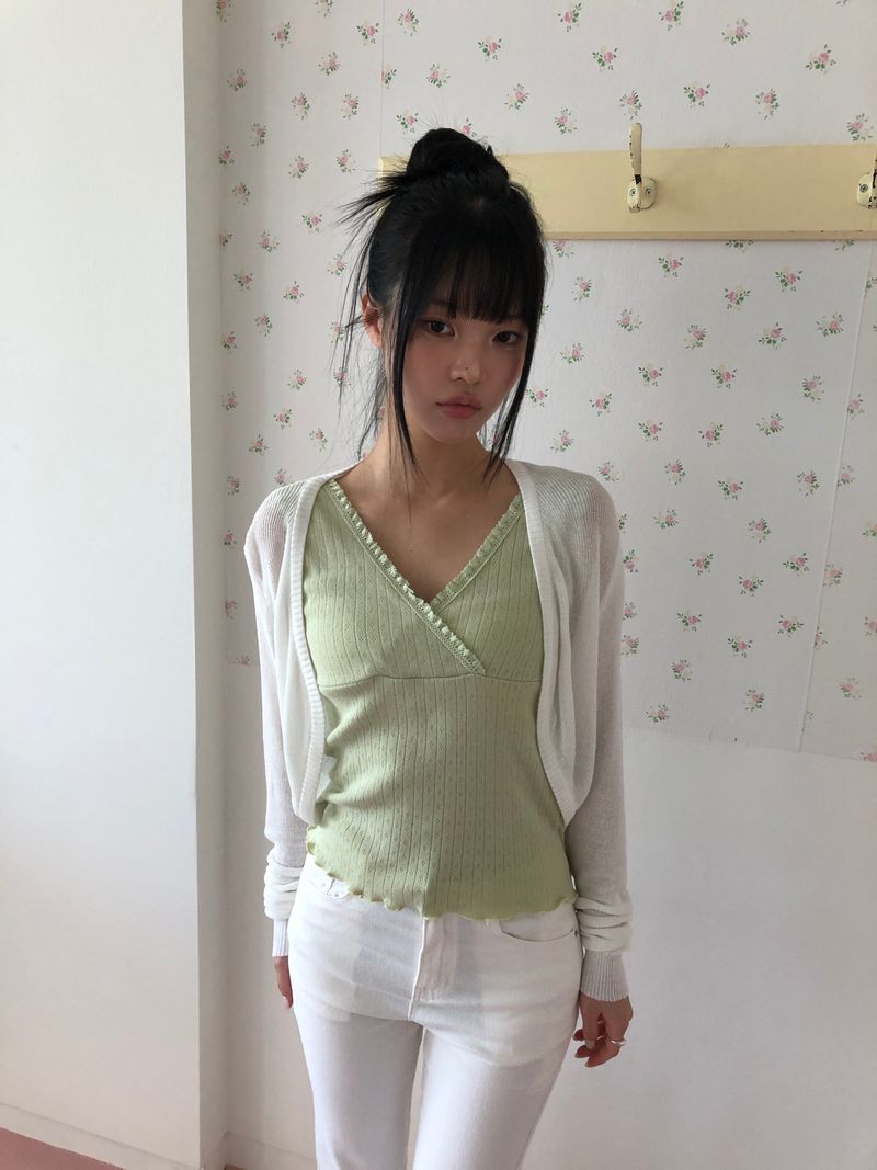 WONDER WONDER(ワンダーワンダー)の「Sharu Lace Wrap Sleeveless Top(Tops)」