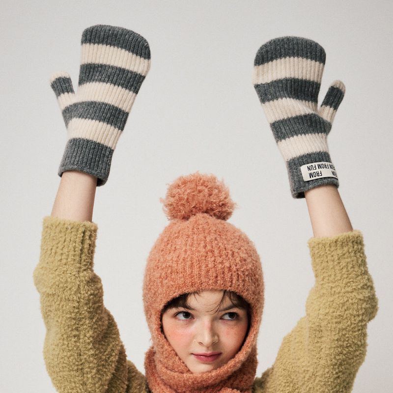 FUN FROM FUN（ファンフロムファン）の「ストライプミッテン（ファッション小物）」