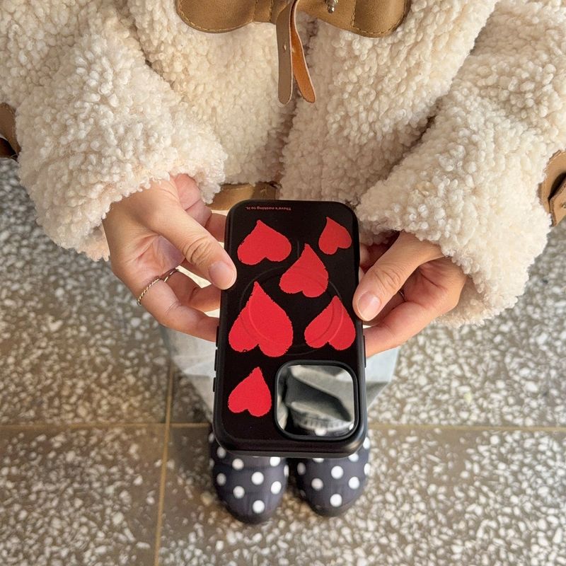 your emotions(ユアーイモーション)の「(MagSafe) heart hard (red) bumper case(Smartphone Accessories)」