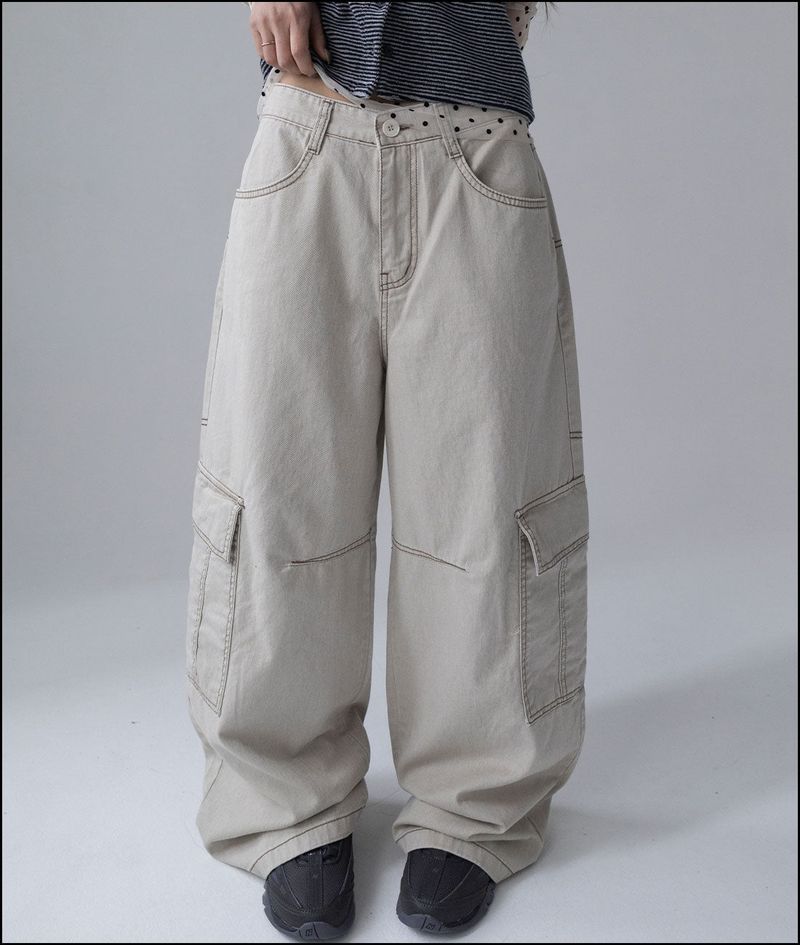 un:tyl（オンタイル）の「Carch Stitch Cargo Curved Wide Pants（Pants）」