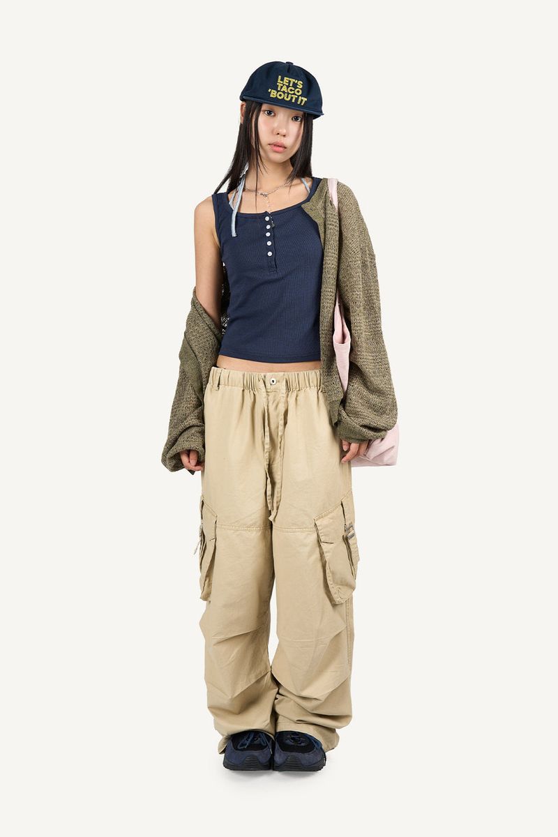 Button ribbed sleeveless