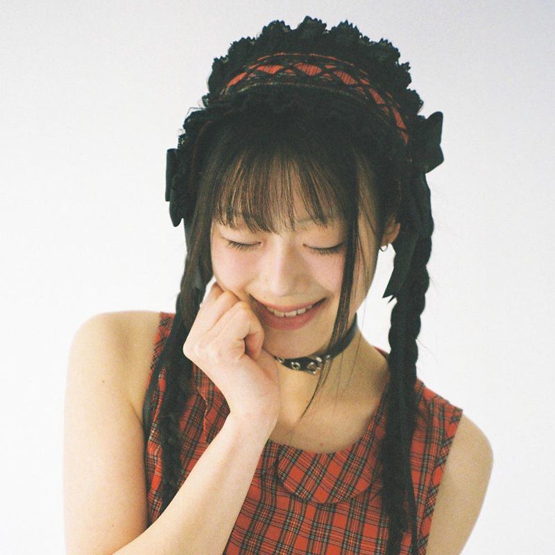 Tartan Lace Headdress - Red