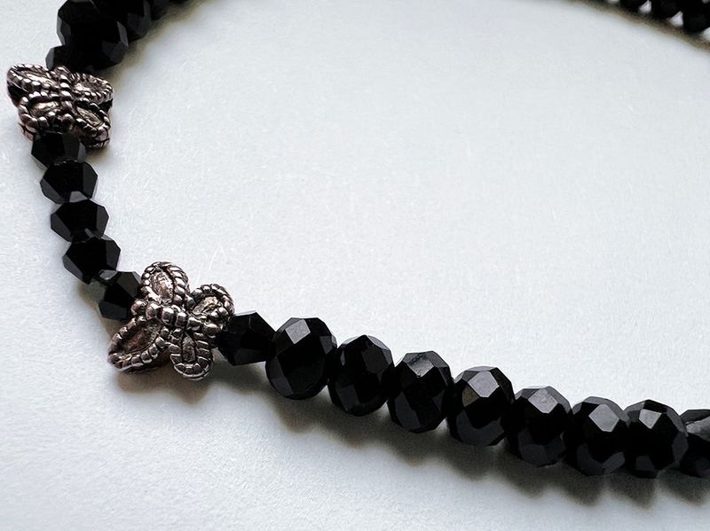 CRYSTAL BEADS BRACELET