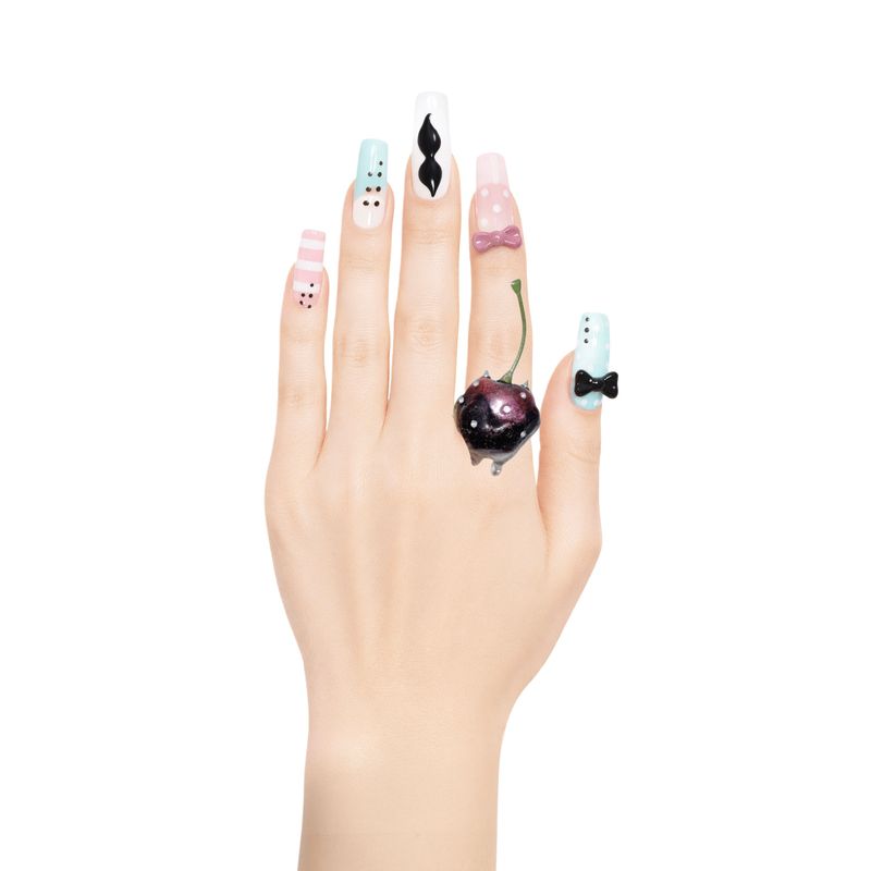 ODDiTEETH(オディティース)の「Cherry Ice Tooth Ring(Accessories)」