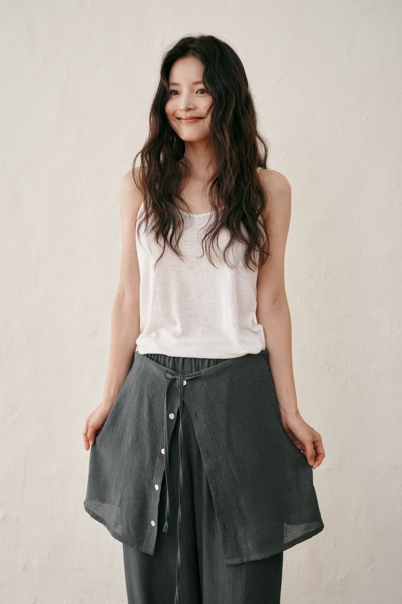 Linen V-neck sleeveless (Brown)