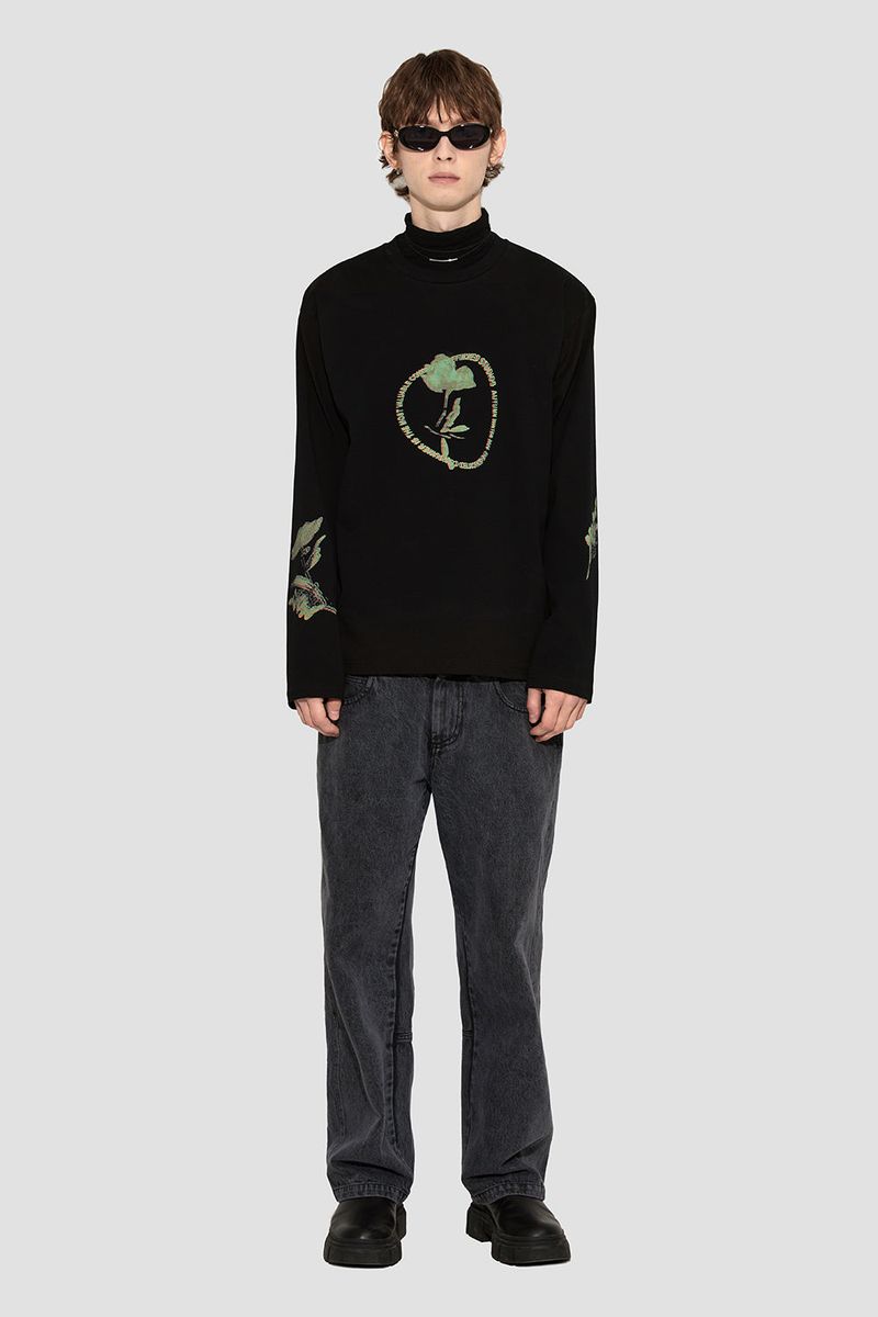 LONGSLEEVE T-SHIRT