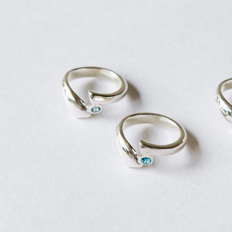 TOMAR（トマル）の「[MADE] Sashes cubic ring（Accessories）」