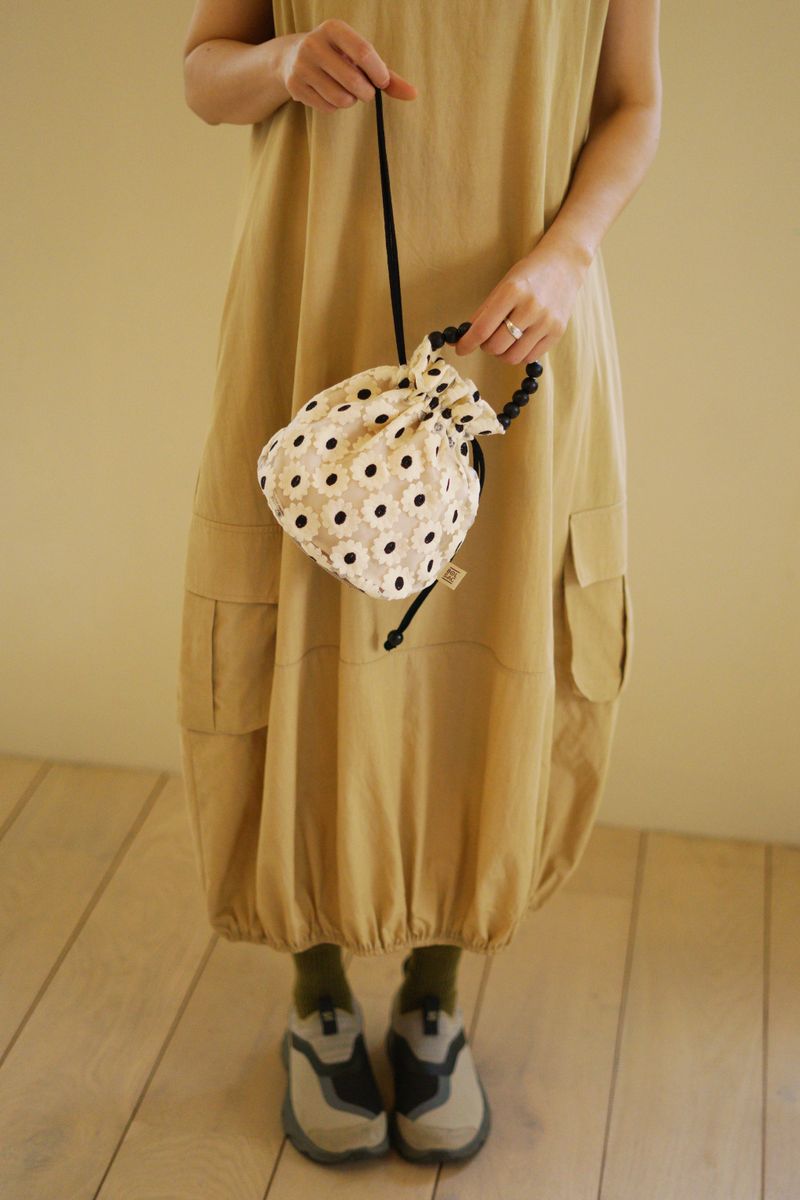 poppy bucket bag_white flower
