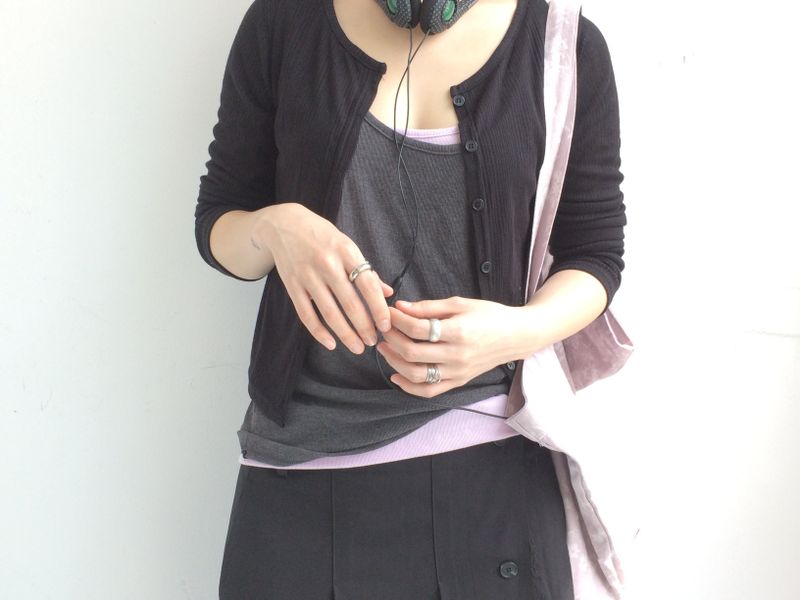 Natural fit color sleeveless