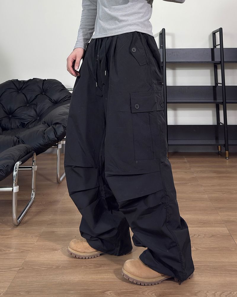 Cropped Button Pocket Wide Pants